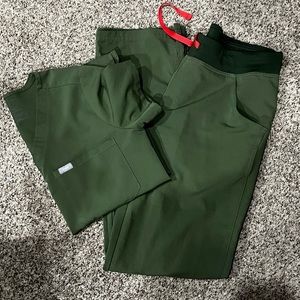 Figs hunter green scrub set - small top, small tall kade cargo pants